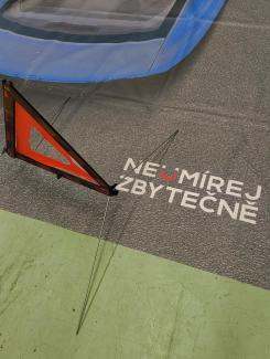 Neumirej zbytecne