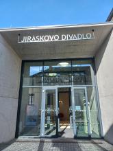 Divadlo
